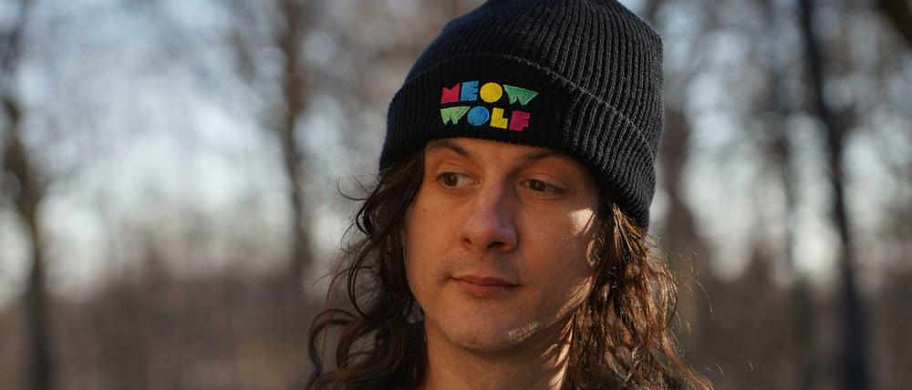 Drogenselig. Bevor Kurt Vile seine Solokarriere startete, war er Mitglied der Psychedelic Rockband The War on Drugs.