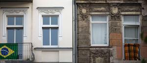 Altbau ist nicht gleich Altbau. Häuser in der Rigaer Straße in Berlin-Friedrichshain.