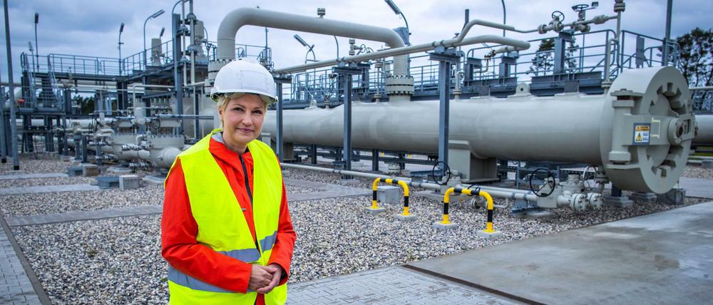 Die SPD ist in einer Zwangslage und sollte nicht um sich schlagen. Manuela Schwesig muss sich wegen Nord Stream 2 verantworten.