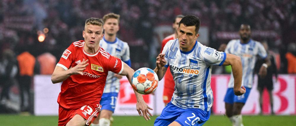 Nach seinem Wechsel im Januar kommt Andras Schäfer (links, hier gegen Herthas Marc Kempf) bei Union immer besser zurecht.