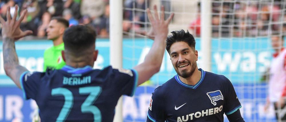 Endlich wieder lachen. Suat Serdar musste lange auf ein Tor für Hertha BSC warten. Am Samstag in Augsburg war es wieder so weit.