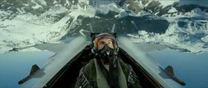 37 Jahre nach seinem internationalen Durchbruch mit "Top Gun" steigt Tom Cruise wieder ins Cockpit.