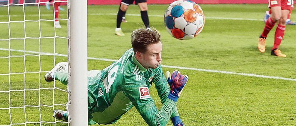 Gut in Form. Frederik Rönnow zeigte in Abwesenheit des erkrankten Andreas Luthe starke Leistungen und darf sich Hoffnungen auf einen Stammplatz machen. 