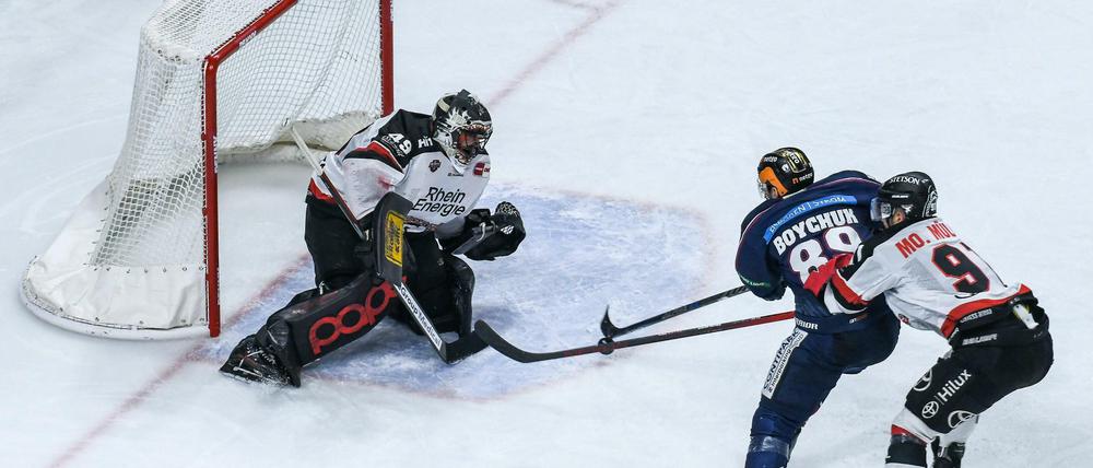 Kaum zu Halten. Zach Boychuk und die Eisbären hatten leichtes Spiel.