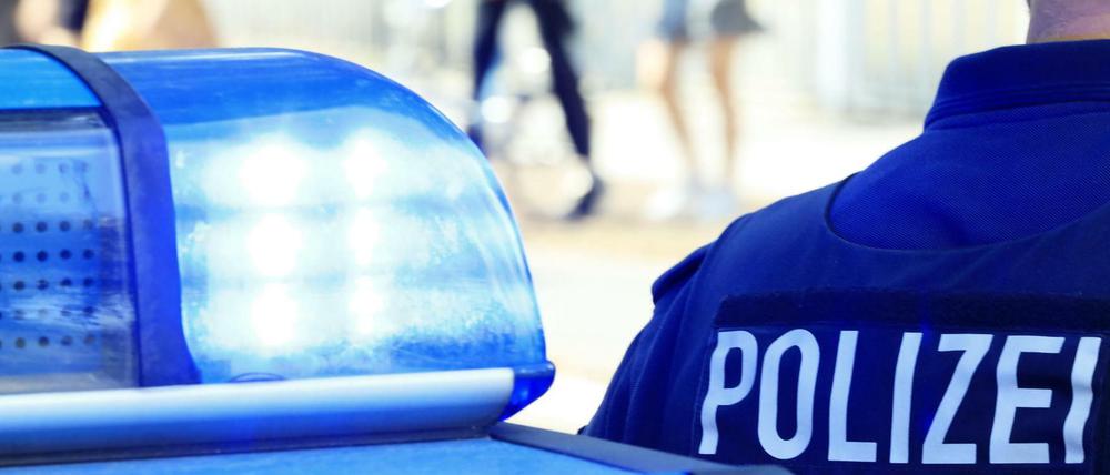 Polizisten konnten den bewaffneten 38-Jährigen noch im Bahnhof festnehmen.