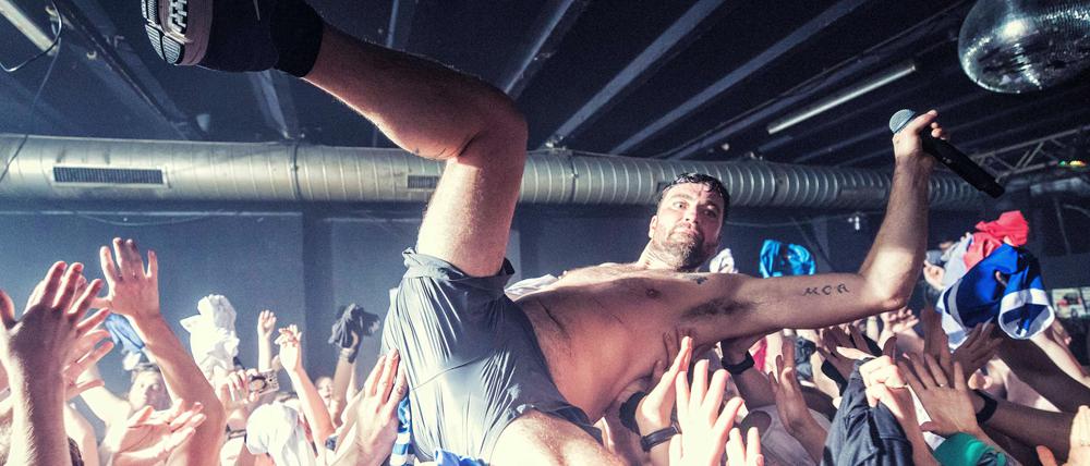 Der Rapper Marteria bei einem Konzert. 