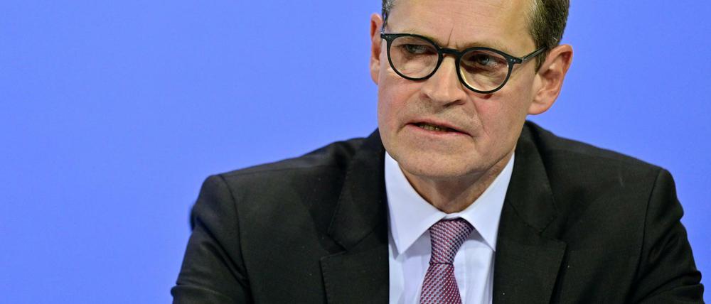 Michael Müller (SPD), damals noch Regierender Bürgermeister von Berlin, bei einer Pressekonferenz Ende 2021.