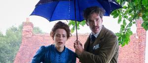 Das Paar mit Kater Peter. Emily Richardson (Claire Foy) und Louis Wain (Benedict Cumberbatch).