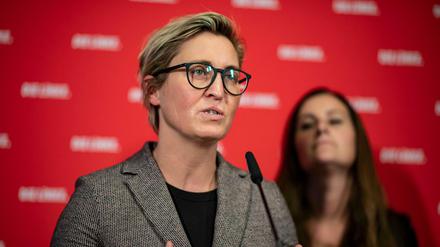 Susanne Hennig-Wellsow (l), bisher Co-Parteivorsitzende von Die Linke, ist von ihrem Amt zurückgetreten.