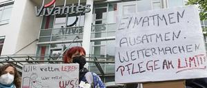 Streikbegleitende Kundgebung vor der Vivantes-Zentrale im August 2021.