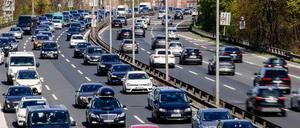 Trotz Verkehrswende: Die Zahl der Autos in Berlin steigt immer weiter.