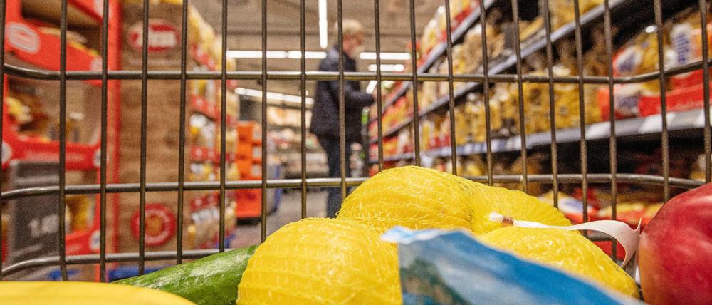 Bei frischem Obst und Gemüse aus dem Gewächshaus dürften die hohen Energiekosten preistreibend wirken.