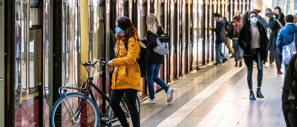 Die Nutzung des Nahverkehrs wird günstiger.