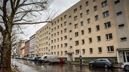Nach der Besetzung dieses leer stehenden Hauses in der Habersaathstraße durften wohnungslose Menschen dort offiziell einziehen. 