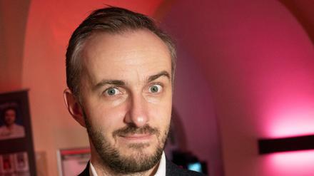 Millionär Jan Böhmermann stänkert gerne gegen Mächtige und Milliardäre