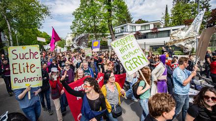 Die hedonistische Spaßdemo in den Grunewald ist mittlerweile schon Tradition.