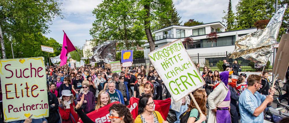 Die hedonistische Spaßdemo in den Grunewald ist mittlerweile schon Tradition.