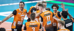Fröhliche Gesichter gab es bei den BR Volleys.
