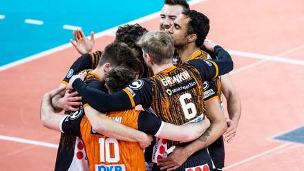 Die Volleys brauchten am Mittwoch Kampfgeist und Moral, um sich durchzusetzen.