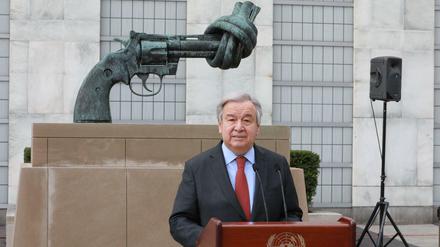 UN-Generalsekretär Guterres fordert eine Kriegspause, um humanitäre Hilfskorridore zu errichten.