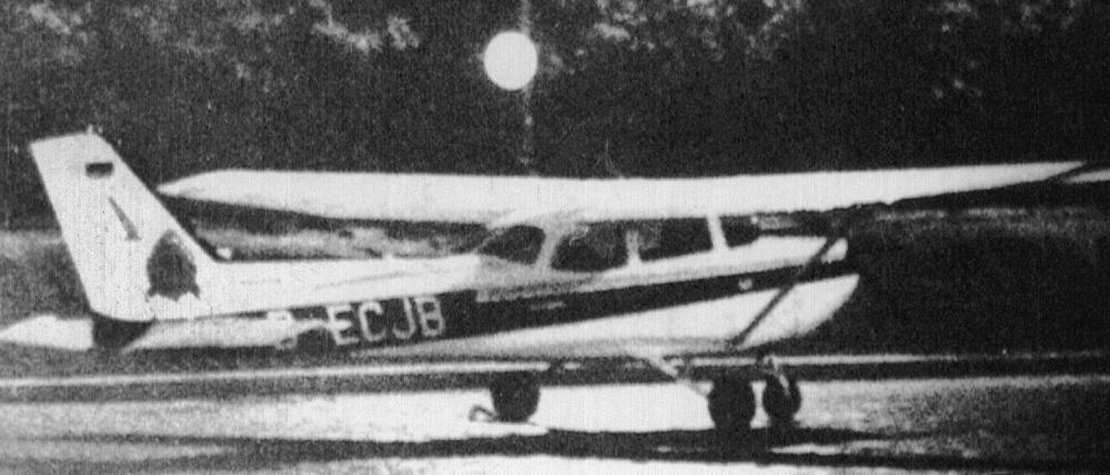 Mitten in Moskau: die Cessna.
