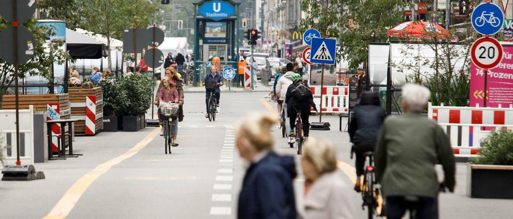 Auf dem autofreien Abschnitt der Friedrichstraße gibt es bislang viel Radverkehr.