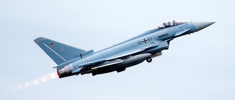 Bei dem Vorfall nahe Rügen kamen zwei Bundeswehr-Eurofighter zu Einsatz.