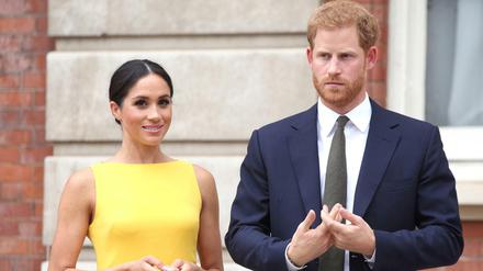 Prinz Harry von Großbritannien und seine Frau Meghan (Archivbild von 2018)