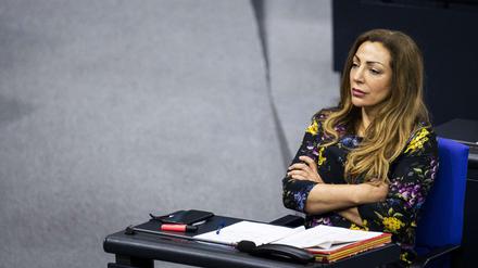 Evrim Sommer 2020 im Bundestag.