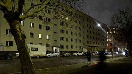 Dem Abriss geweiht: der Plattenbau in der Habersaathstraße in Mitte.