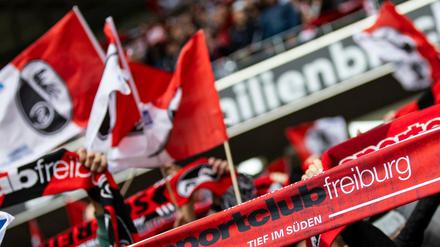 Die Freiburger haben vor dem Endspiel in Berlin die Verwendung ihres Logos für gemeinsame Fanartikel mit Gegner Leipzig untersagt.