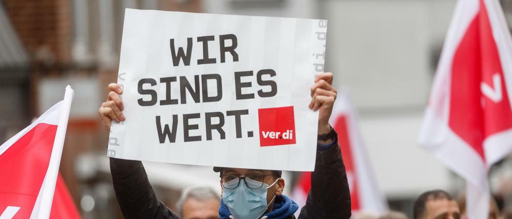 Wertschätzung zeigt sich für Gewerkschaften nicht nur in der Höhe des Gehalts, sondern auch in der Art der Mitbestimmung. 