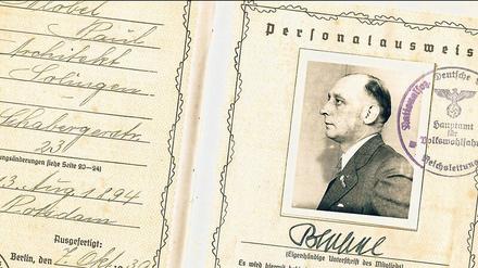 Paul Blobel war der Leiter des Kommandos 1005. Nach dem Krieg wurde er 1948 im Einsatzgruppen-Prozess in Nürnberg zum Tode verurteilt und 1951 hingerichtet.