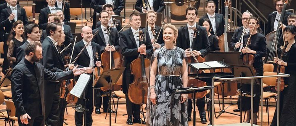 Intermezzo. Die Lettin Elena Garanca intoniert „ Folk Songs“ von Luciano Berio. 