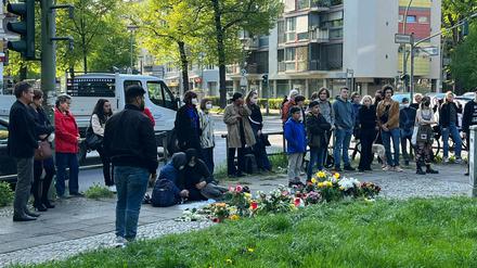 Etwa 60 Personen nahmen an der Kundgebung gegen Femizide in Pankow teil.