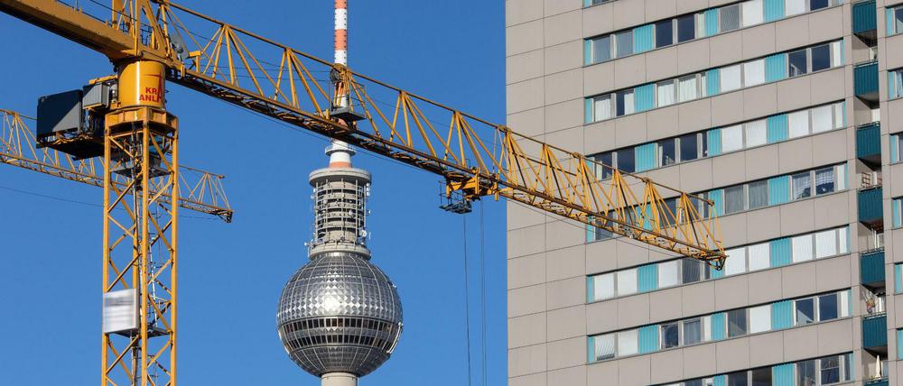 Ein Wohnhaus am Alexanderplatz. Der BBU ist für eine Begrenzung der Quadratmeteranzahl pro Mieter.