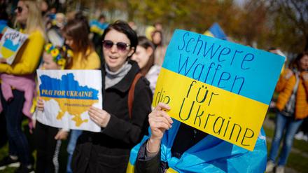 Das Pro und Contra zu Lieferungen von schweren Waffen an die Ukraine ist heftig. 