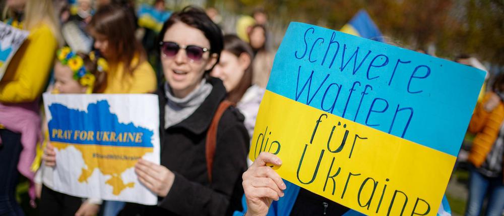 Das Pro und Contra zu Lieferungen von schweren Waffen an die Ukraine ist heftig. 