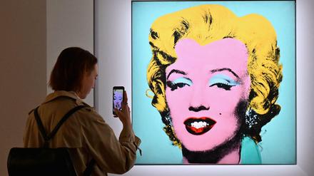 Andy Warhols „Shot Sage Blue Marilyn“