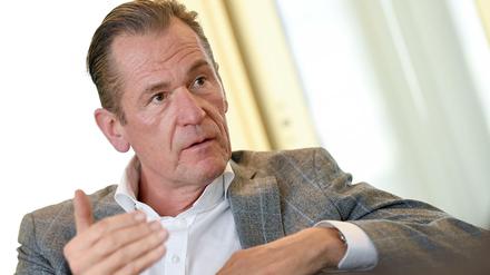 Hat Springer-Chef Döpfner in seiner Doktorarbeit abgeschrieben? Die Uni Frankfurt prüft.