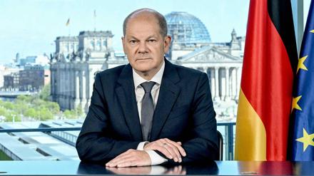 Sicherte der Ukraine die Unterstützung der Bundesrepublik Deutschland zu. Bundeskanzler Olaf Scholz in seiner TV-Ansprache vom 8. Mai 2022.