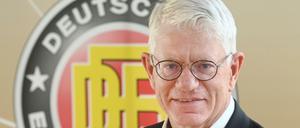 Franz Reindl tritt als Präsident des Deutschen Eishockey-Bundes ab.
