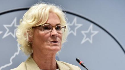 Die Union wirft der Verteidigungsministerin Christine Lambrecht „mangelndes Fingerspitzengefühl“ vor.