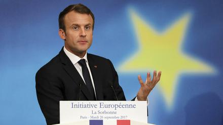 Macrons berühmte "Europäische Initiative", der er 2017 in einer Rede an der Sorbonne verkündet hatte - Kanzlerin Merkel war nie darauf eingegangen. 