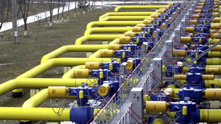 Eine Reihe von Rohren in einem Gasspeicher und Transitpunkt. 