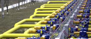Eine Reihe von Rohren in einem Gasspeicher und Transitpunkt. 