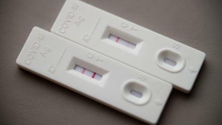 Jede Art von positivem Test verpflichtend zunächst zur Quarantäne.