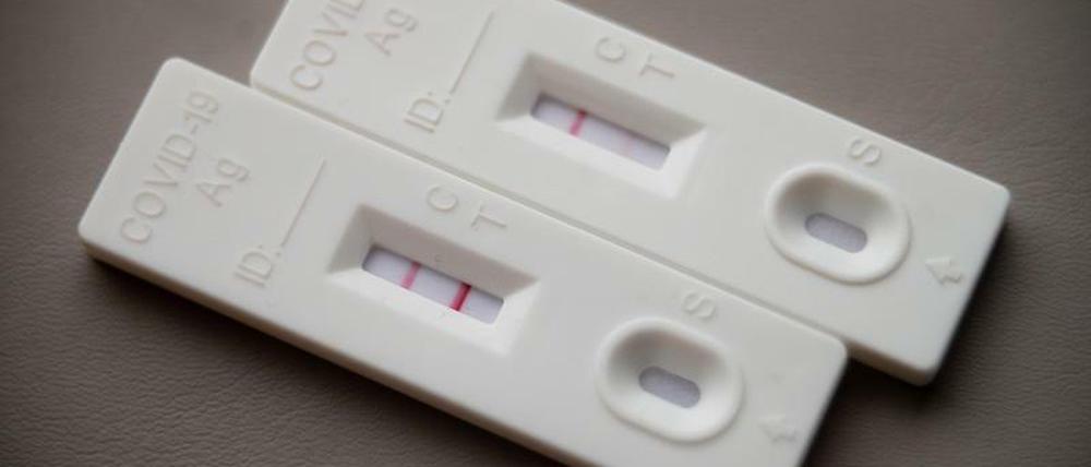 Jede Art von positivem Test verpflichtend zunächst zur Quarantäne.
