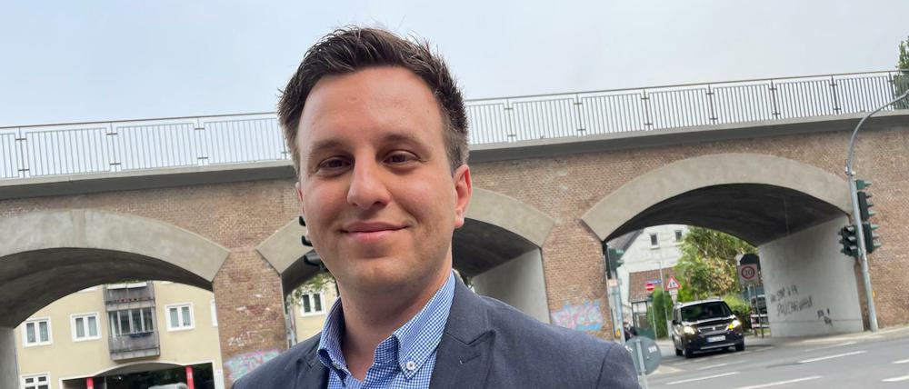 Rodion Bakum strebt im Wahlkreis in Mülheim an der Ruhr bei der NRW-Landtagswahl für die SPD das Direktmandat an.