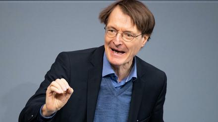Gesundheitsminister Karl Lauterbach war schon vor seiner Ernennung in der Partei umstritten.